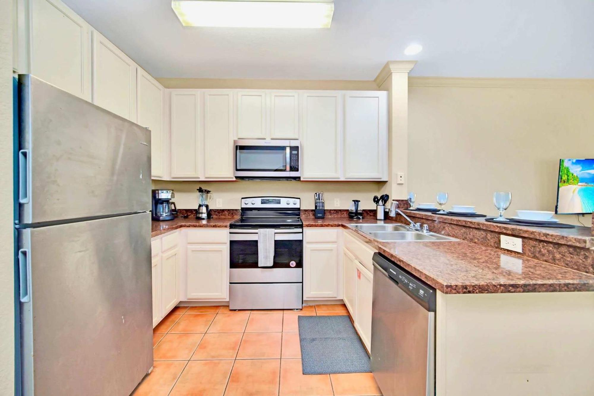 Near - Spacious 3br With Pool & Hot Tub! Orlando